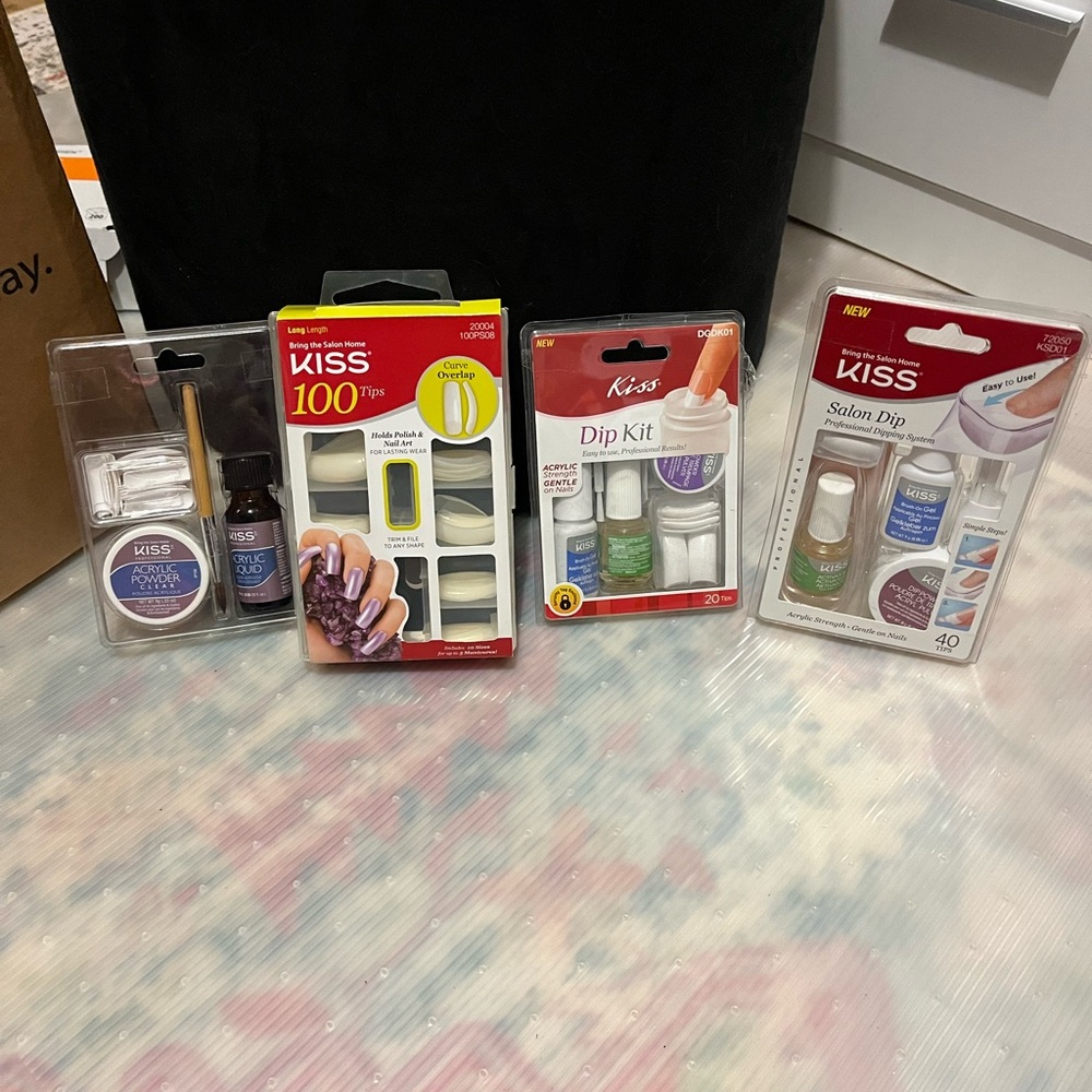 Kiss nail kit bundle